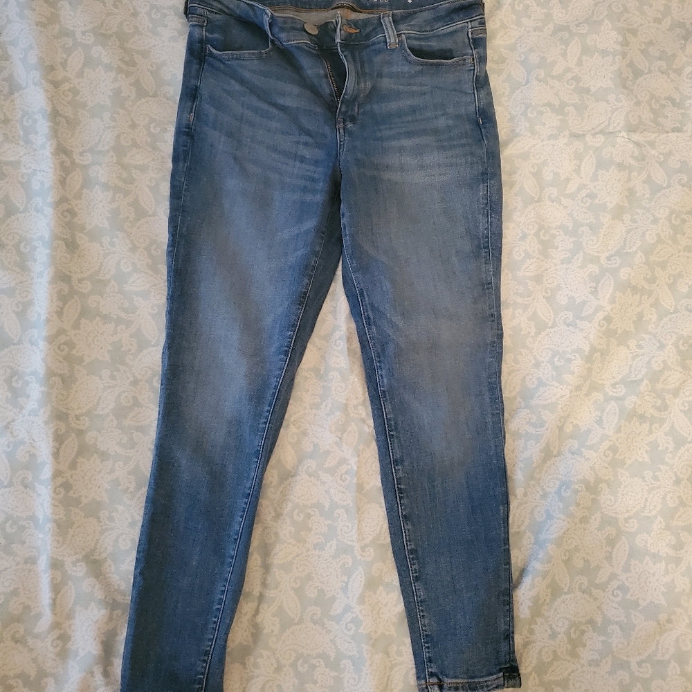 Ae jeans size 8 xshort